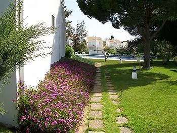 Apartamentos Vale De Carros Aldeia das Acoteias 3*,