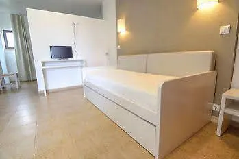 Apartamentos Vale De Carros Aldeia das Acoteias 3*,